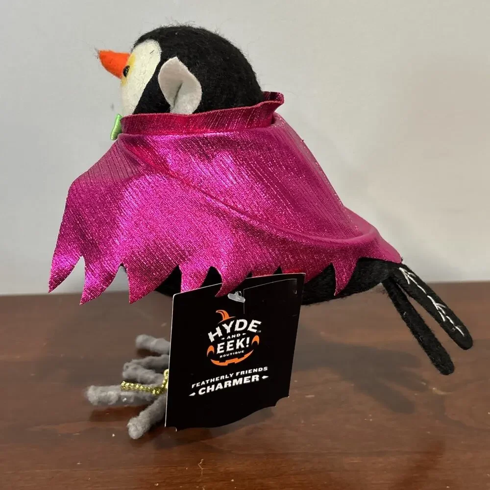 2025 Hyde and EEK! Featherly Friends CHARMER Vampire Halloween Bird Figurine NEW